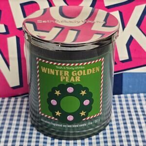 BBW Winter Golden Pear Single Wick 8 oz. Candle Exclusive Christmas Gift Tag
